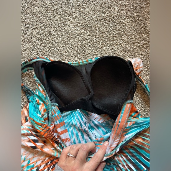 Tropical Print Women's bathing suit Top - Picture 3 of 3